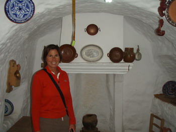 KT in cave house